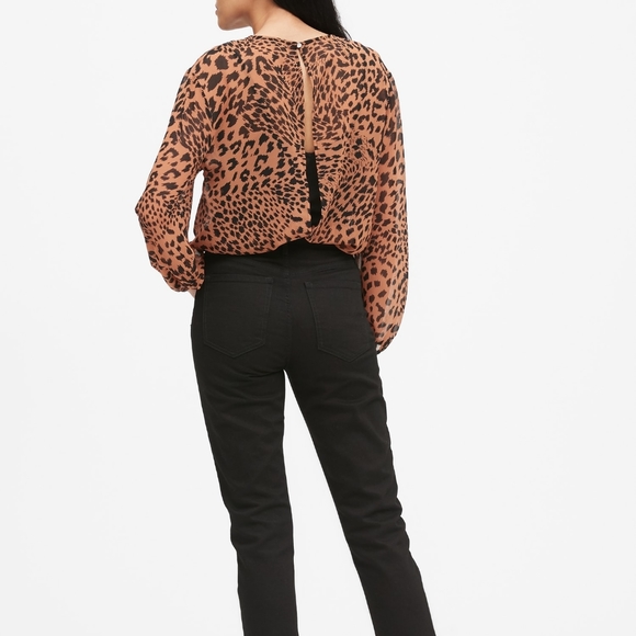 Banana Republic Leopard print LS bodysuit size S - Picture 4 of 8